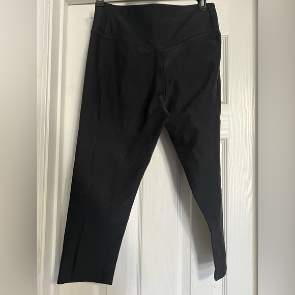 Nike Dri-Fit Womens Active Capri Legging - Picture 4 of 4